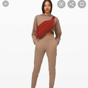 Lululemon On the Beat Belt Bag *Sherpa